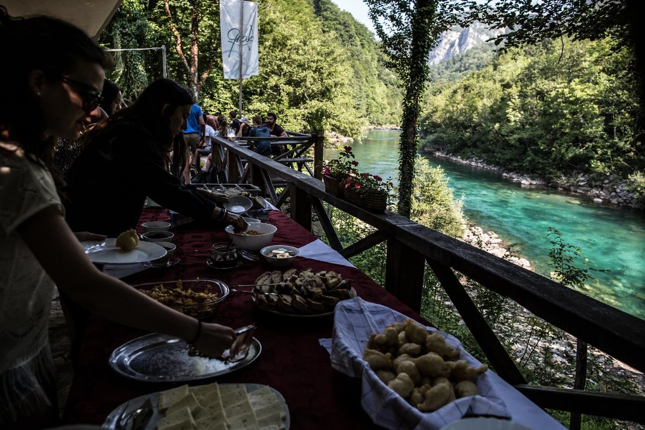 Комплексы для отдыха с коттеджами/бунгало GRAB ethno village and camp Šćepan-Polje-34