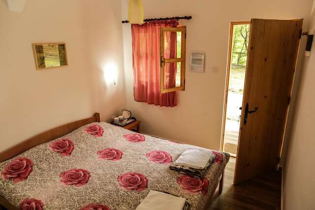 Комплексы для отдыха с коттеджами/бунгало GRAB ethno village and camp Šćepan-Polje-35